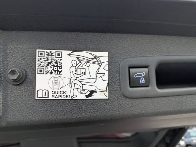 Used 2024 Toyota Sienna Limited FWD image 28