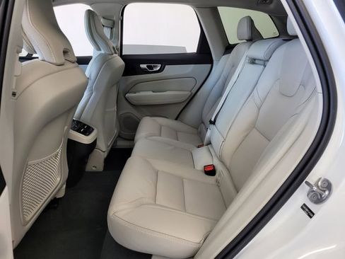 New 2026 Volvo XC60 B5 Ultra w/ Protection Package Premier image 9