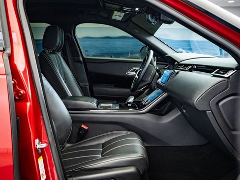 Used 2021 Land Rover Range Rover Velar R-Dynamic S image 25