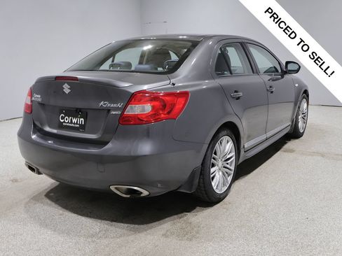 Used 2012 Suzuki Kizashi Sport GTS AWD/4WD image 2