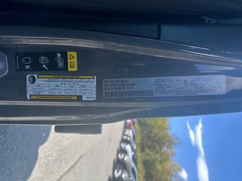 Used 2021 Jeep Gladiator Sport image 25