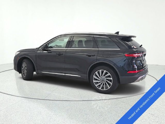 Used 2023 Lincoln Corsair Reserve w/ Equipment Group 201A AWD/4WD image 3