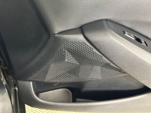 Used 2022 Kia Seltos Nightfall Edition image 30