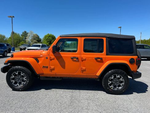 New 2026 Jeep Wrangler Unlimited Sahara AWD/4WD image 7