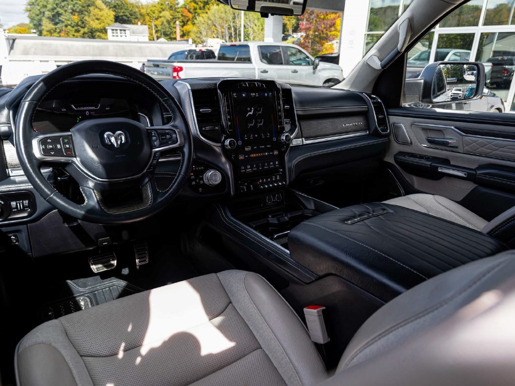 Used 2024 RAM 1500 Limited AWD/4WD image 17