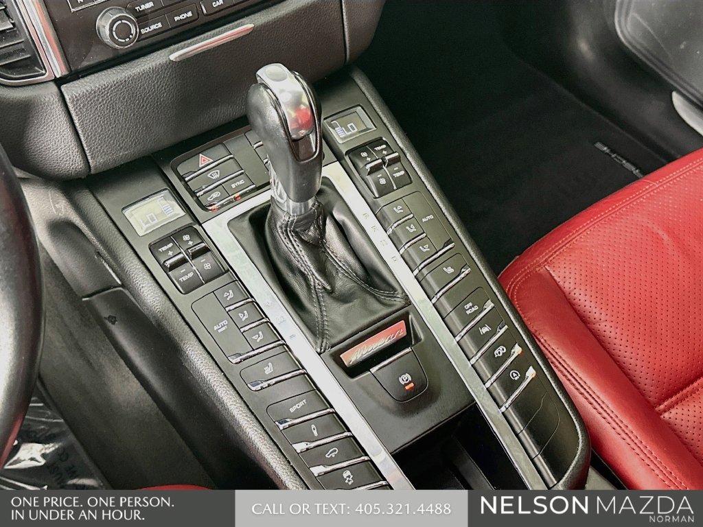 Used 2018 Porsche Macan GTS AWD/4WD image 20
