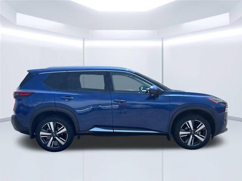 Used 2023 Nissan Rogue SL AWD/4WD image 11