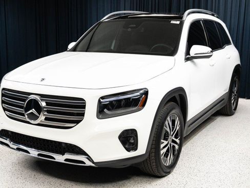 Certified 2026 Mercedes-Benz GLB 250 image 1