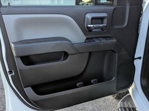 Used 2018 Chevrolet Silverado 2500 W/T w/ WT Convenience Package RWD image 13