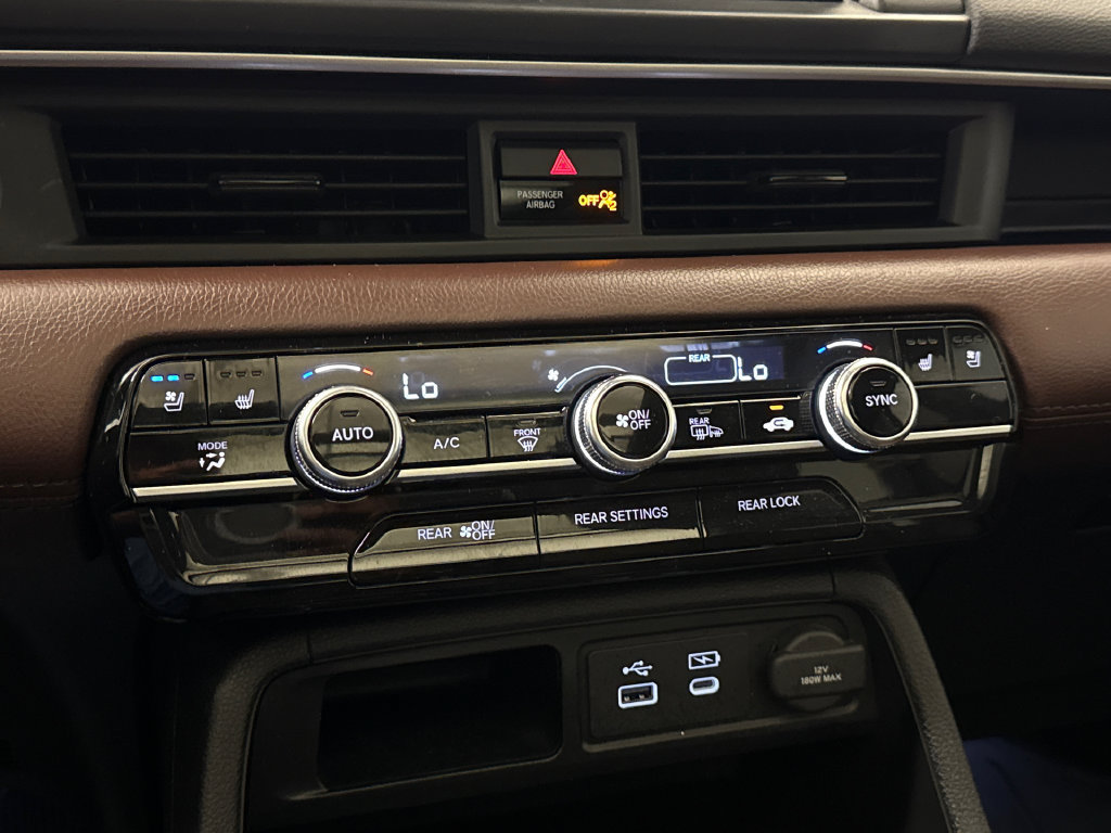 Certified 2025 Honda Pilot Elite image 31