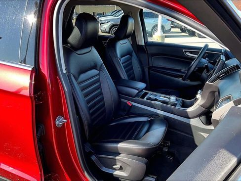 Certified 2024 Ford Edge SEL w/ Convenience Package image 7