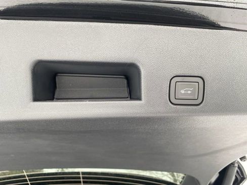 New 2025 Buick Enclave Preferred w/ LPO, Floor Liner Package image 37