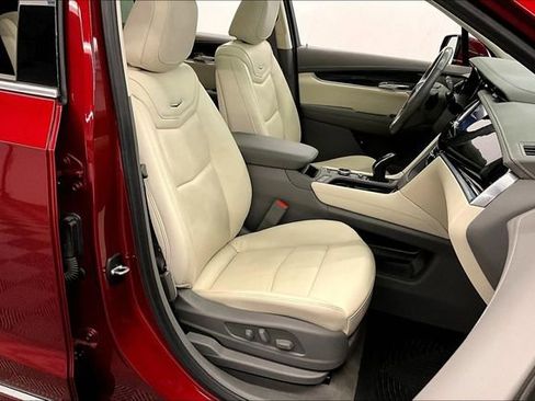 Used 2023 Cadillac XT6 Premium Luxury AWD/4WD image 8