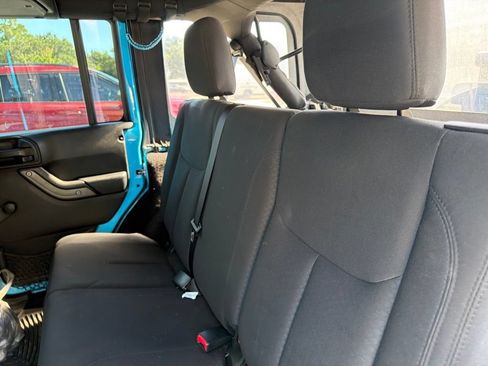 Used 2017 Jeep Wrangler Unlimited Sport AWD/4WD image 11