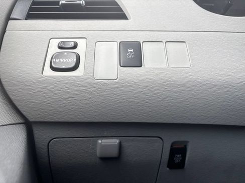 Used 2012 Toyota Sienna LE FWD image 14