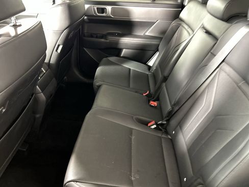 Used 2025 Hyundai Santa Fe SEL FWD image 23