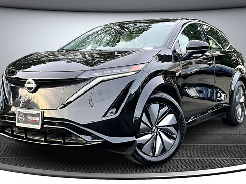 Used 2023 Nissan Ariya ENGAGE image 3