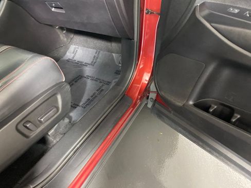 Used 2019 Toyota Highlander SE AWD/4WD image 35