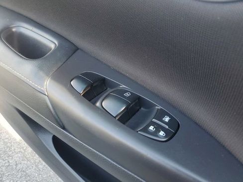 Used 2018 Nissan Sentra SV image 30