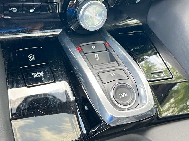 Used 2023 Acura MDX w/ Advance Package AWD/4WD image 23