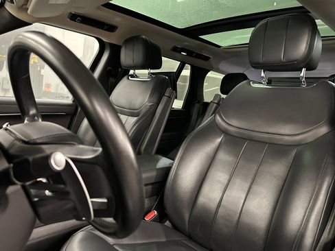 Used 2023 Land Rover Range Rover First Edition image 6