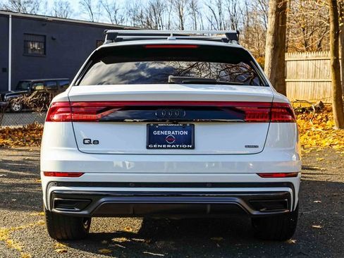 Used 2022 Audi Q8 Premium Plus image 5