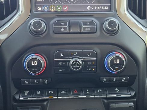 Used 2023 Chevrolet Silverado 2500 High Country w/ Z71 Off-Road Package AWD/4WD image 18
