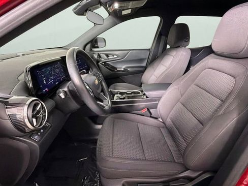 Certified 2026 Chevrolet Equinox LT FWD image 17
