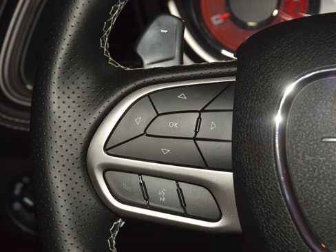 Used 2023 Dodge Challenger SRT Hellcat RWD image 34