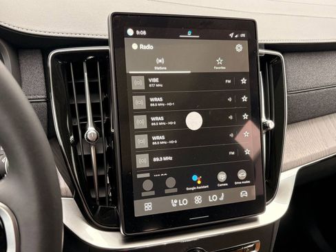 New 2026 Volvo XC90 B5 Ultra image 30