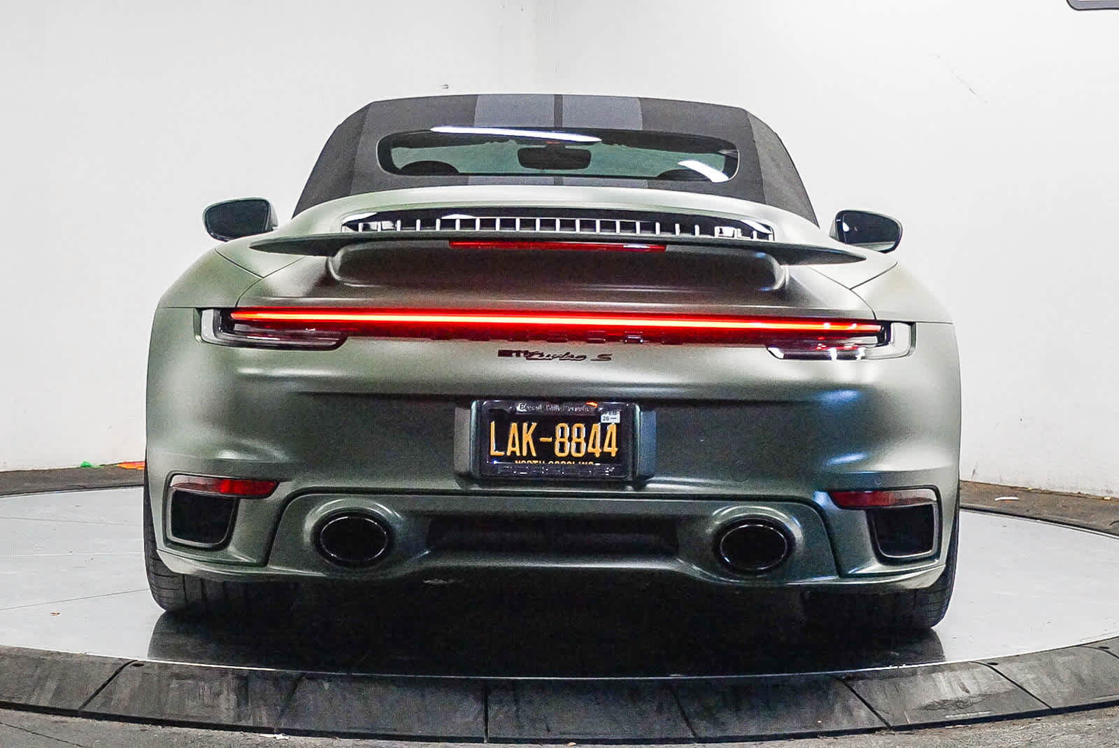 Used 2021 Porsche 911 Turbo S AWD/4WD image 3