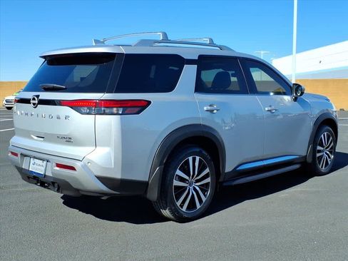 Used 2023 Nissan Pathfinder Platinum w/ Lighting Package (N93) image 7