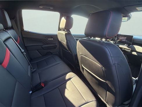 Used 2026 Chevrolet Colorado Z71 w/ Technology Package image 13