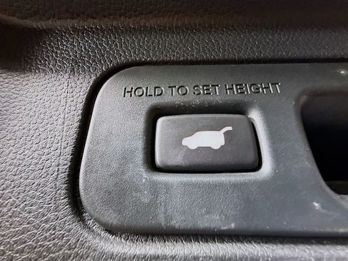 Used 2023 Honda Pilot EX-L image 42