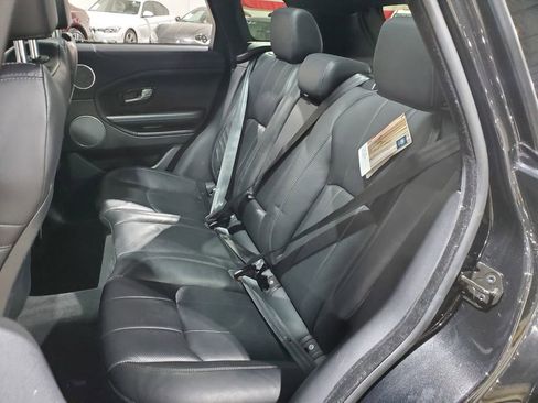 Used 2017 Land Rover Range Rover Evoque SE Premium image 23