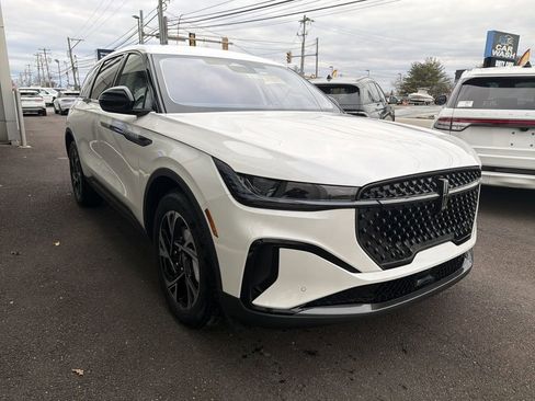 New 2026 Lincoln Nautilus Premier w/ Jet Appearance Package image 8