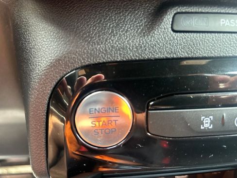 Used 2024 Ford Escape ST-Line w/ Tech Pack #1 AWD/4WD image 16