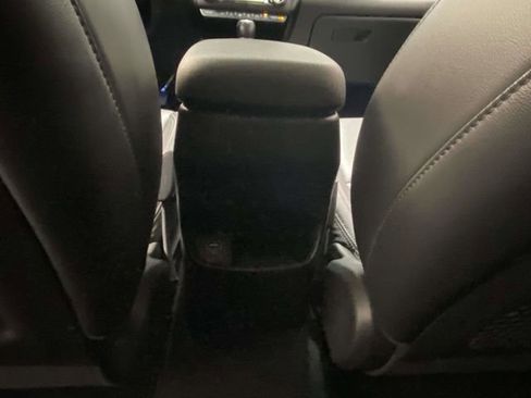 Used 2022 Hyundai Kona Limited image 10