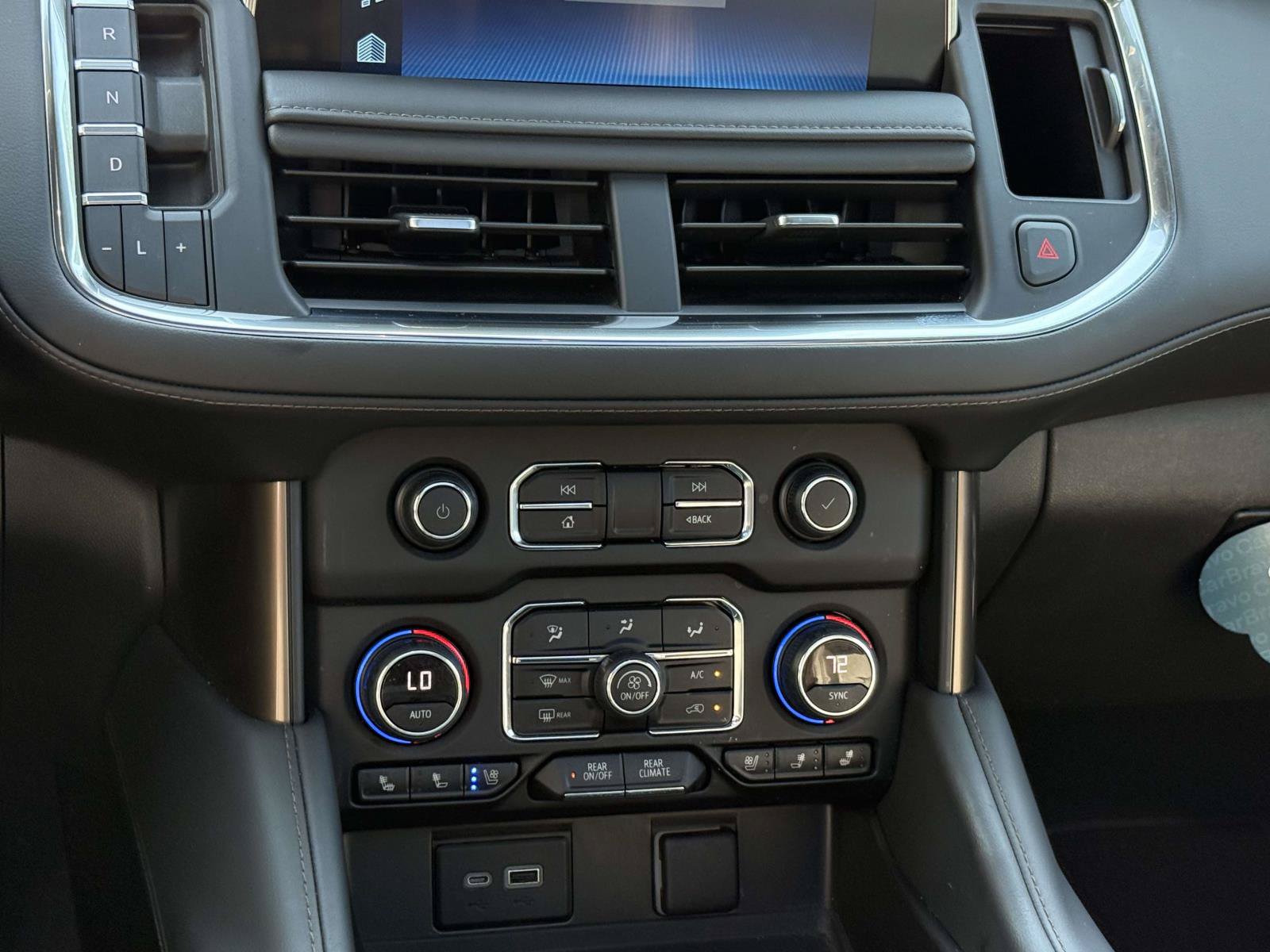 Certified 2022 Chevrolet Tahoe High Country AWD/4WD image 19