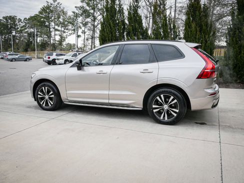 Used 2024 Volvo XC60 B5 Core image 7