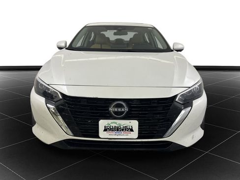 Used 2024 Nissan Sentra SV w/ SV Premium Package image 8