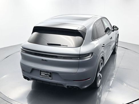 Used 2025 Porsche Cayenne Turbo image 43