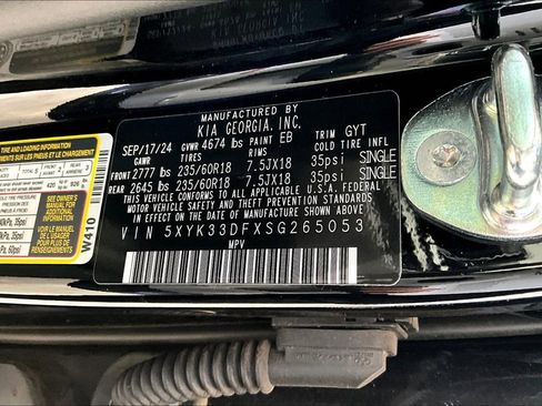 Used 2025 Kia Sportage EX FWD image 40