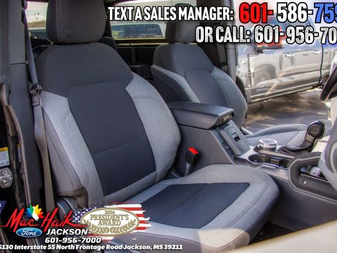 Used 2022 Ford Bronco Big Bend w/ Sasquatch Package AWD/4WD image 12