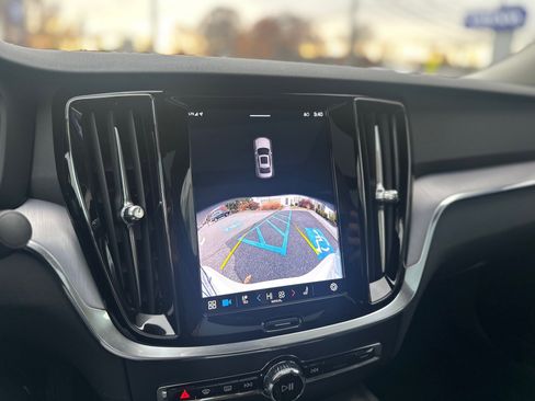 Certified 2025 Volvo S60 B5 Core image 14