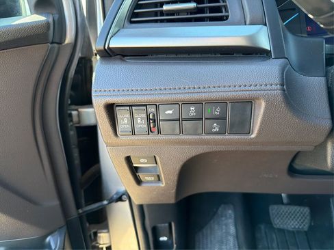 Used 2019 Honda Odyssey EX-L image 18