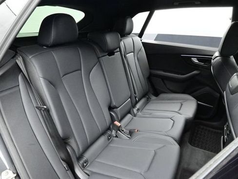 Used 2025 Audi Q8 Premium Plus AWD/4WD image 16