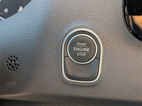 Used 2025 Mercedes-Benz Sprinter 2500 image 19