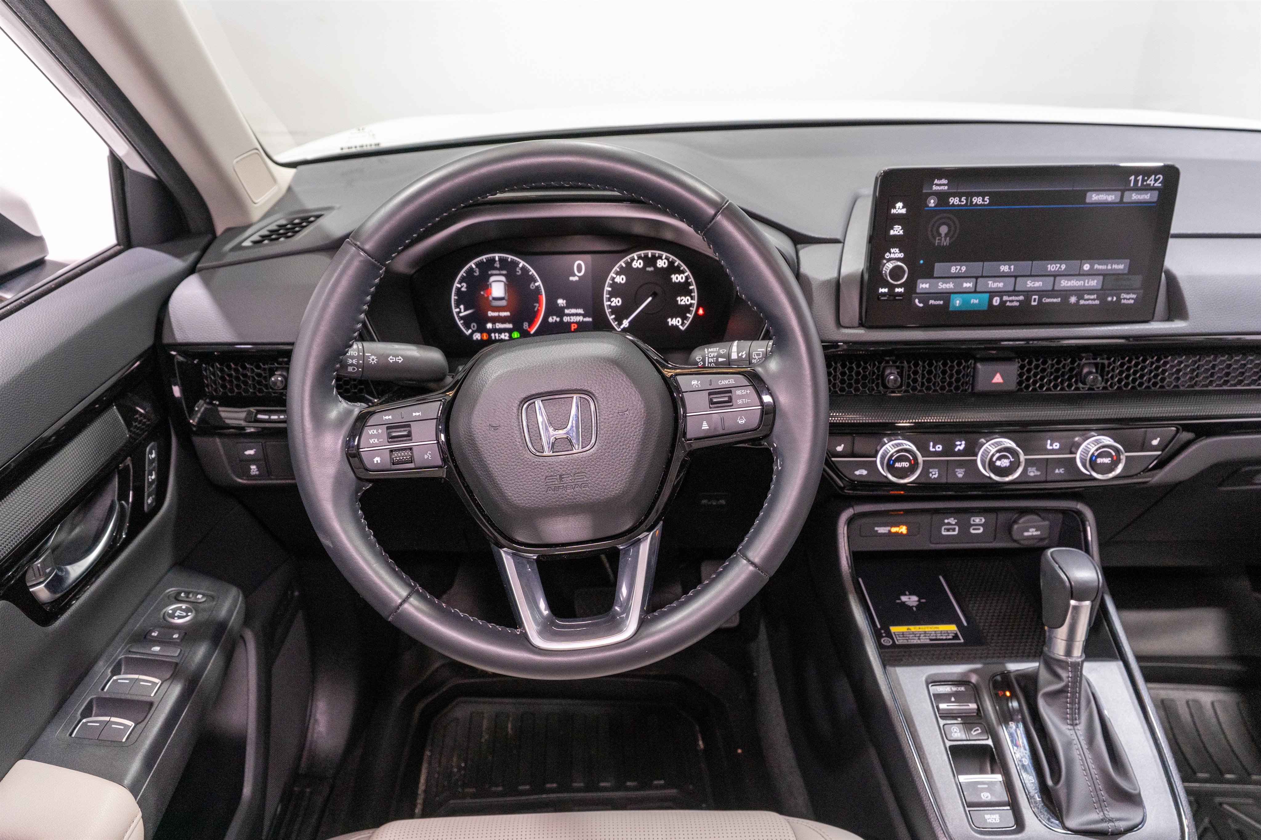 Used 2025 Honda CR-V EX-L image 11