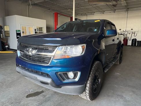 Used 2019 Chevrolet Colorado LT w/ LT Convenience Package RWD image 7
